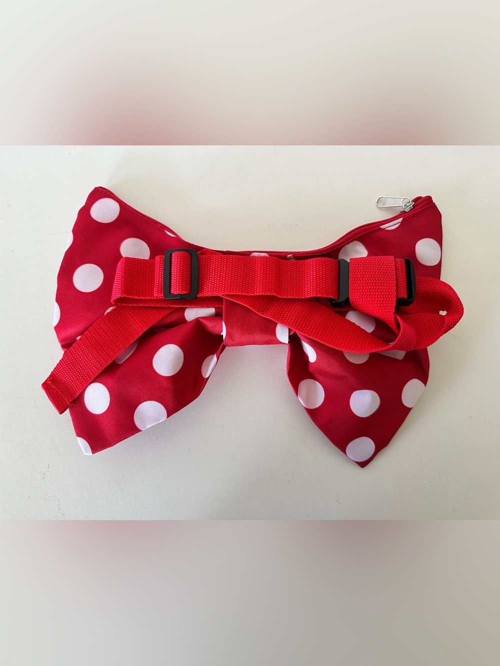 Disney Minnie Mouse Red & White Polka Dot Bow Pouch, Fannypack, Waist Belt - Picture 4 of 7